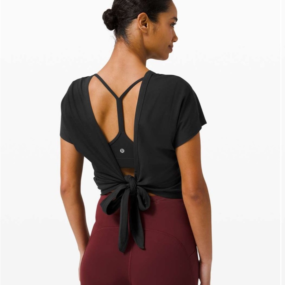 Lululemon It’s A Tie Tee